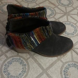 Women’s Toms Dress Shoes